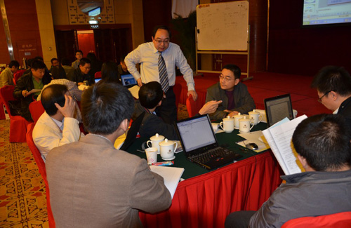 安瑞祺总裁张涌先生耐心解答学员疑问。